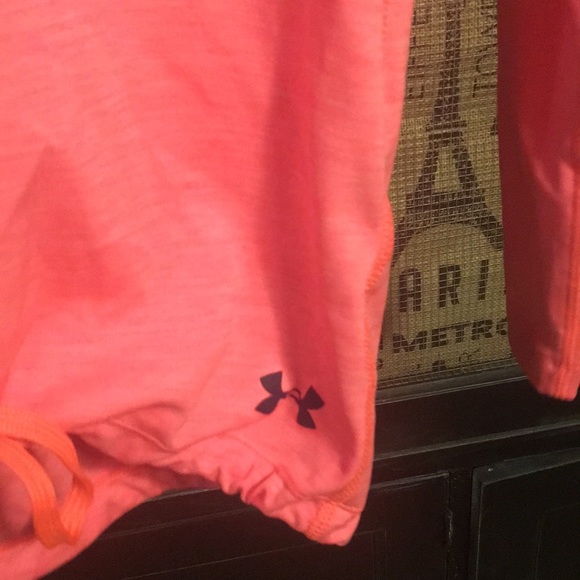 UnderArmor XS light weight hoodie - Picture 3 of 4
